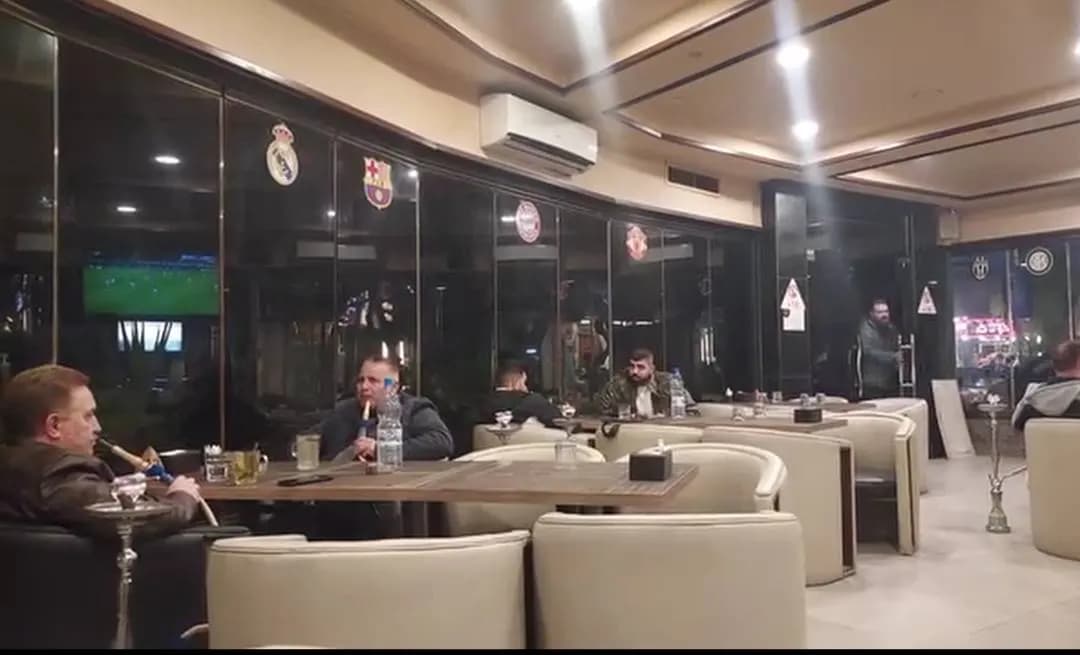 الكوخ