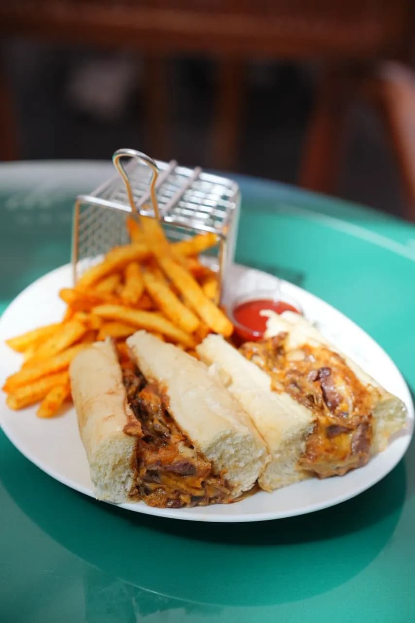 Steak sandwich