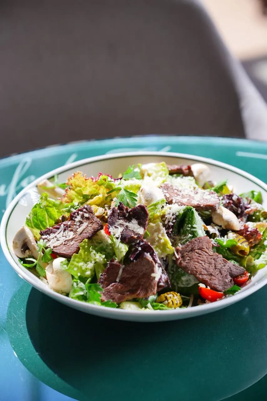 Steak salad